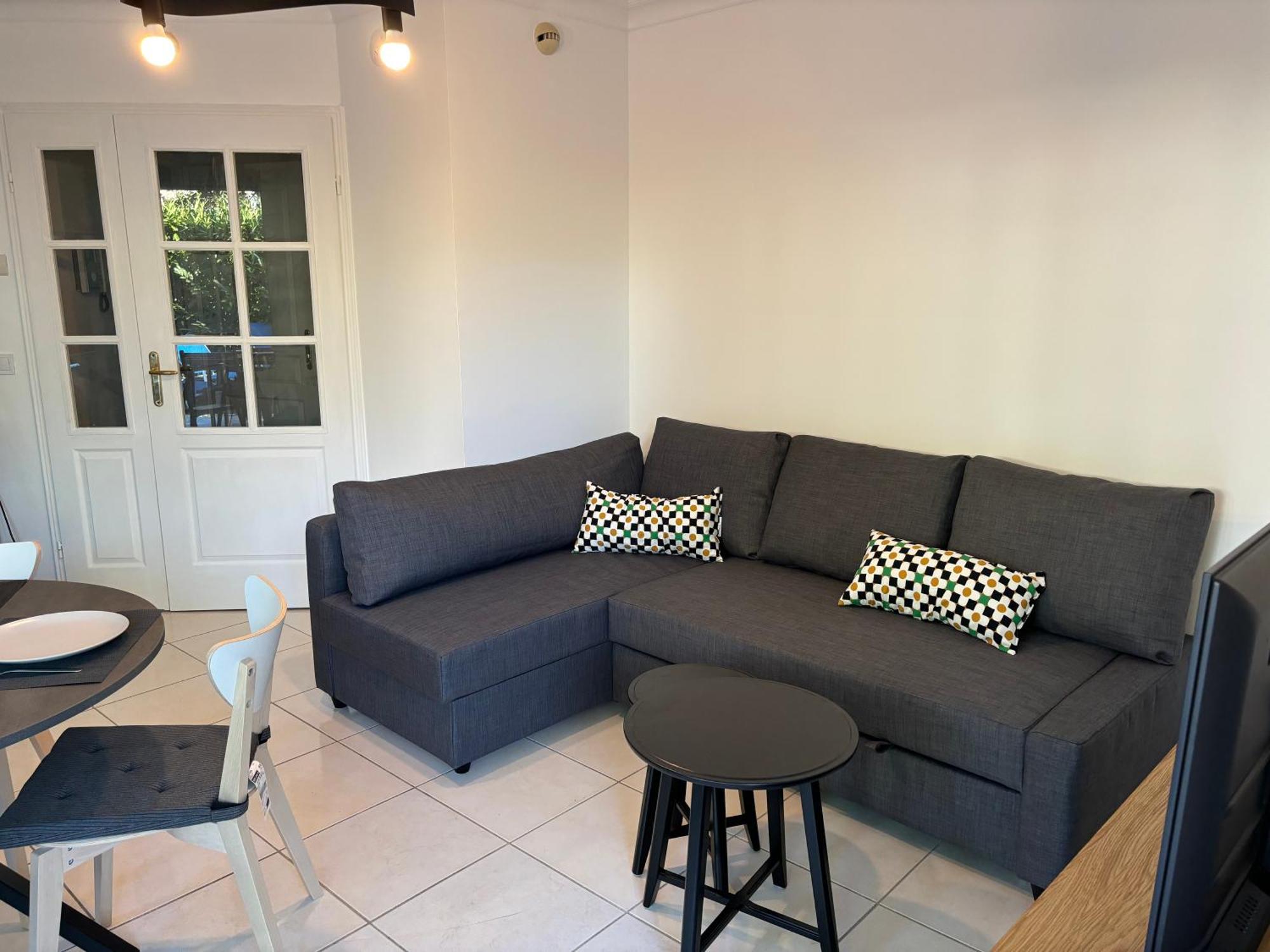 Beachside Apartment With Pool & Garden In Juan Les Pins أنتيب المظهر الخارجي الصورة